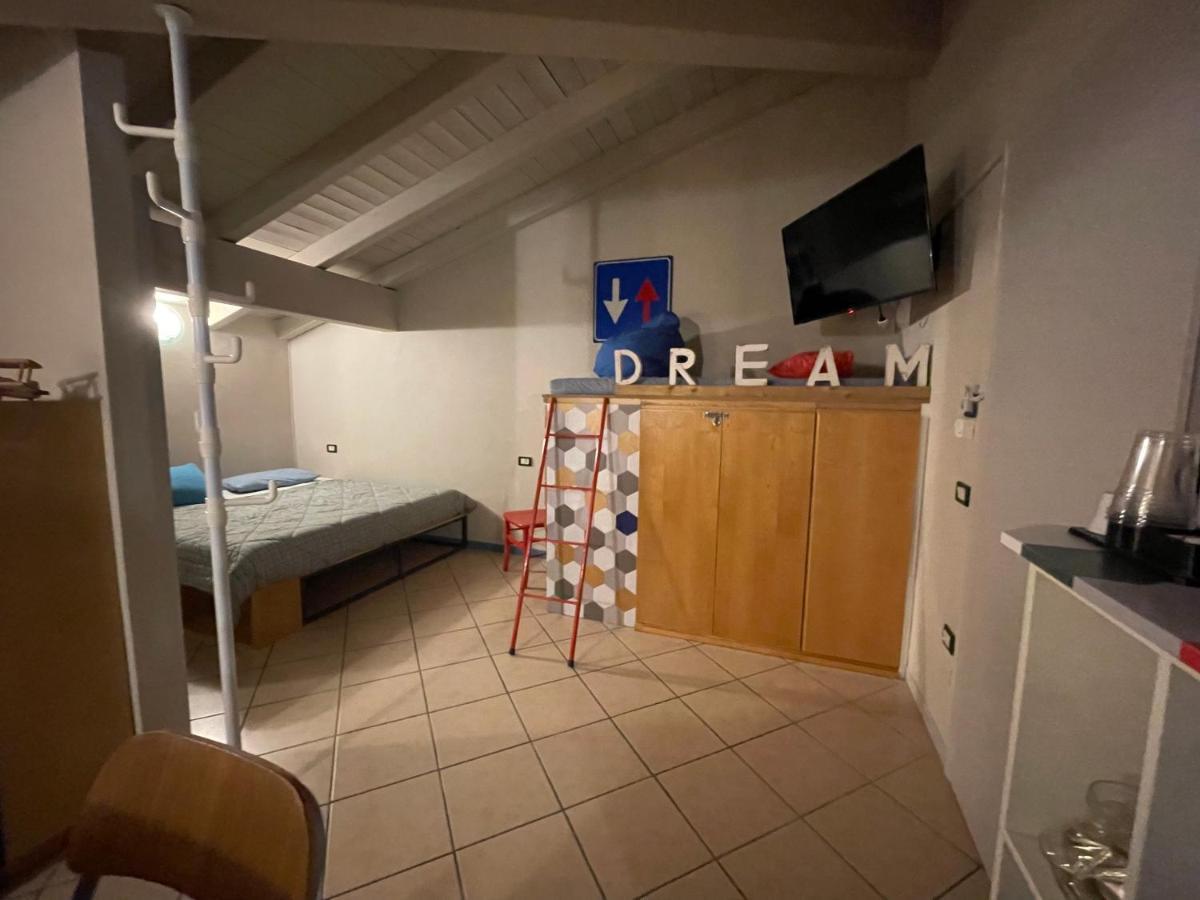 Mansardine Metropolitane Apartment Brescia Exterior photo